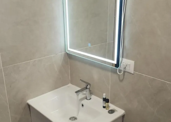 Lodge Uniklajd Villa-s Golem (Tirana)