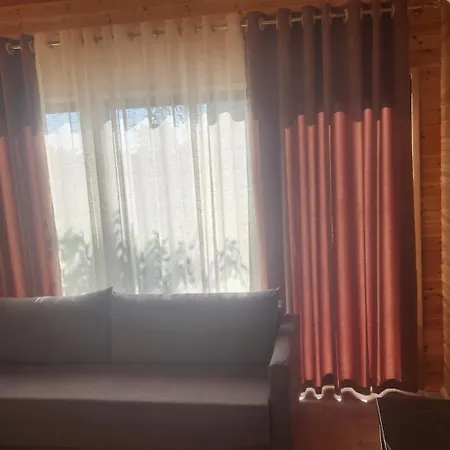 山林小屋 Uniklajd Villa-s *