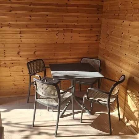 Gerendaház Uniklajd Villa-s *