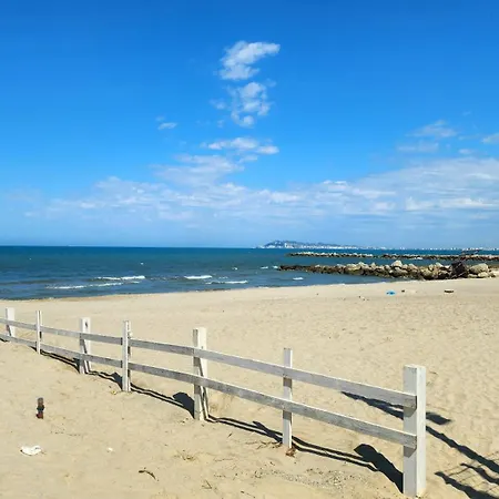 Alojamento de Turismo Selvagem Uniklajd Villa-s *