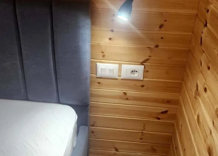 Uniklajd Villa-s 格勒姆